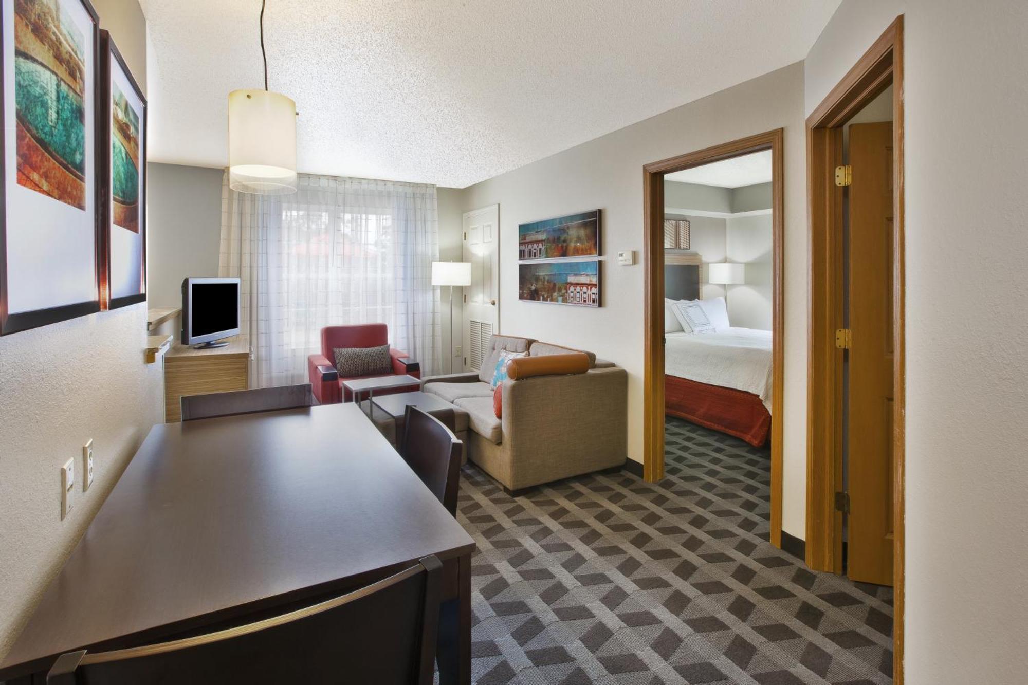 Towneplace Suites By Marriott Brookfield Exterior photo